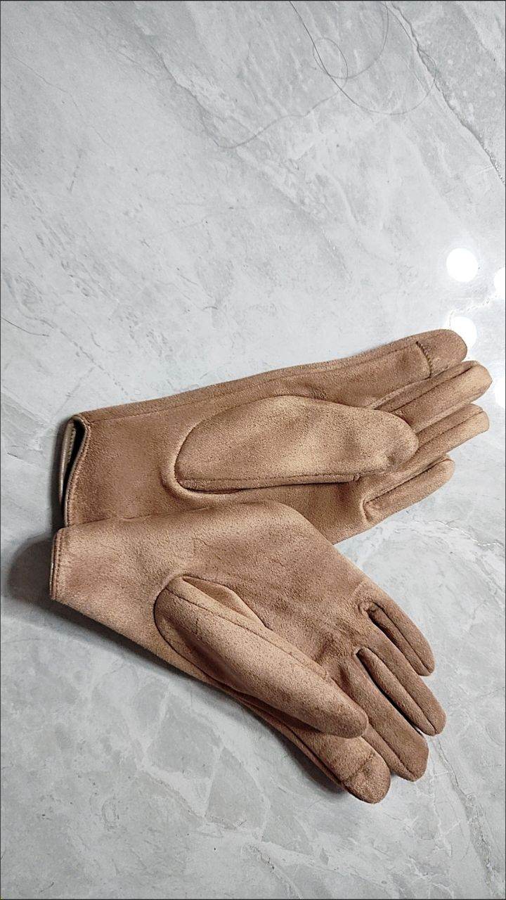 この手袋、とても暖かい！裏起毛...
